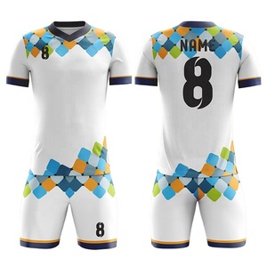 Ensemble uniforme de maillot de football personnalisé par sublimation pour enfants, respirant, séchage rapide, kit d'entraînement de football avec short à taille élastique - Product Image 1