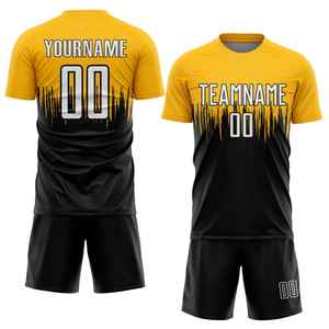 Camiseta de fútbol retro con impresión personalizada a pedido para hombre, camiseta de fútbol de poliéster de gran tamaño, camiseta de fútbol de alta calidad - Product Image 1