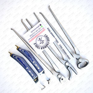Meilleure qualité 7 pièces Kit d'outils de maréchal-ferrant avec clincher coupe-ongles boucle couteau courbé sabot couteau tampon soins des sabots - Product Image 4