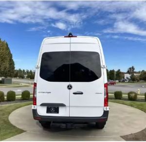 Buen Estado, USADO, LIMPIO, Furgoneta de Pasajeros Benz Sprinter 2500 144 2023, Tracción en las Cuatro Ruedas - Product Image 6