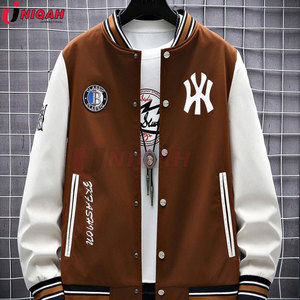 Blouson aviateur Letterman Varsity personnalisé vintage pour hommes et femmes High Street Style manche en cuir brodé en laine avec écusson en chenille - Product Image 5