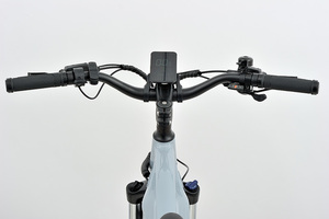 Bicicleta Eléctrica Urbana de 27.5 Pulgadas, Motor de 36V/250W, 15ah, 7 Velocidades, Freno Hidráulico, Portaequipajes Trasero, Alcance de 60-65 km, Neumáticos Resistentes a Pinchazos - Product Image 3