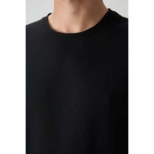 T-shirt basique pour homme en tissu gaufré noir à texture interlock, coupe ample - 88379 - Noir - Product Image 3