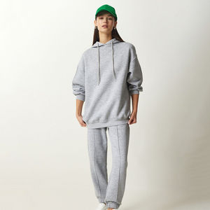 Survêtement 2 pièces en molleton d'automne-hiver avec logo personnalisé pour femmes Jogger Vêtements de sport pour femmes Ensemble de survêtements imprimés Vêtements d'entraînement - Product Image 2