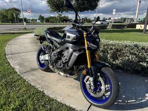 Oferta Especial Motocicleta MT-09 SP 2025 - Product Image 3