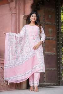 Women's Peach Floral Printed Casual Ankle-Length Kurta Embroidered <b>Pant</b> Dupatta Straight Pattern Ankle-Length Decoration Set - Product Image 2