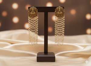 Exquisitos pendientes de joyería de templo, pendientes étnicos chapados en oro indios tradicionales hechos a mano para bodas y festivales - Product Image 3