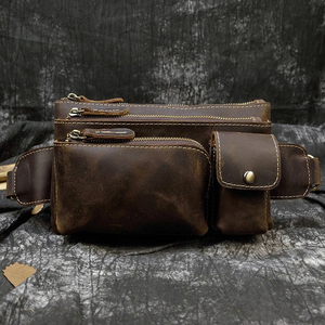 Bolso de Pecho de Cuero Genuino Marrón Personalizable Estilo Vintage, Bandolera Unisex Hecha a Mano para Uso Diario - Product Image 3
