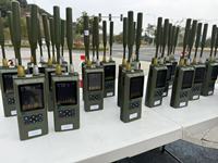 Détecteur de drone FPV portable à large bande ultra-large (100-8000 MHz) pour la détection de vidéo analogique et de GPS