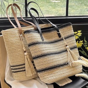 Sac de plage en raphia fait main avec poignées en cuir - Product Image 4