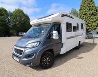 Camping-car de luxe Bailey Pageant en aluminium, 4 personnes, 4 couchages fixes, suspension indépendante, 4x4 tout-terrain, toit relevable