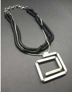 Impressionnant Design Résine Collier Bohême À La Main Résine Pendentif Collier Utiliser Fête De Mariage Et Bureau - Product Image 2