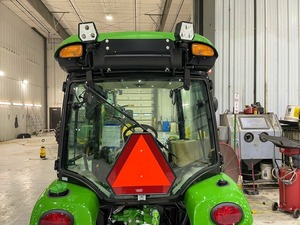 Proveedor Verificado de Tractores John Deere 3046R 2024 Listos para Venta y Entrega - Product Image 3