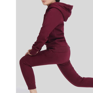 Chándal de entrenamiento de dos piezas para mujer, precio al por mayor, hecho en tejido de poliéster de alta calidad, chándal para mujer - Product Image 6