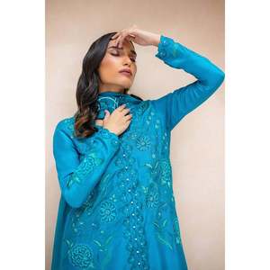 ชุดเสื้อเชิ้ตผ้าซาตินมารีน่าพร้อมผ้าคลุมไหล่ - Product Image 5