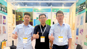 חם מוכר מט קפוא cpe zipper עם לולר לוגו מוברש מותאם אישית שקיות פלסטיק עבור אריזת בגדים - Product Image 6