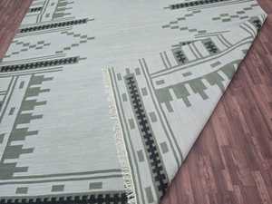 ดารีแอฟริกันที่ถักด้วยมือลวดลายประณีตสีสดใสงดงามผสมผสานเข้ากับประเพณีการถักแบบทันสมัยได้อย่างลงตัว - Product Image 5