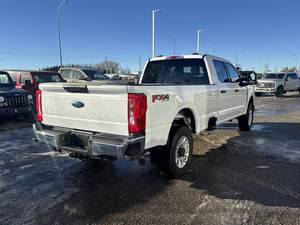 FORD F-350 XLT 2023 USADO, Volante a la Izquierda/Derecha - Product Image 3