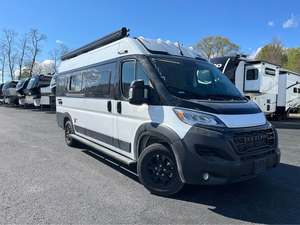 MINT 2027 WINNEBAGO TRAVATO 59K-TWIN <b>BEDS</b> - Twin <b>Beds</b>/Generator - Product Image 3