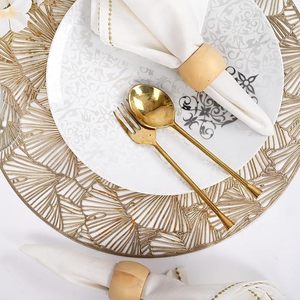 Ronds de serviette de Noël indiens Décor de table exclusif pour les mariages et les fêtes avec des serviettes de Noël en polyéthylène en papier - Product Image 5