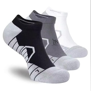 Calcetines informales deportivos de alta calidad con logotipo personalizado, calcetines unisex de invierno con puños a granel, calcetines deportivos de algodón para hombre - Product Image 1