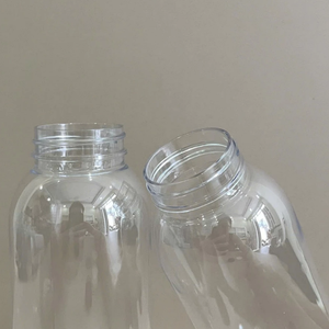 330ml Bouteilles rondes en plastique PET Bouteilles à bouchon à vis de boisson en plastique transparent pour jus et eau fabriqués Pavico Vietnam - Product Image 6
