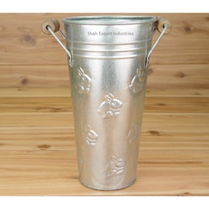 Maceta de metal con acabado galvanizado de tamaño alto con asas para maceta de flores hecha a mano decorativa para interiores y exteriores - Product Image 5