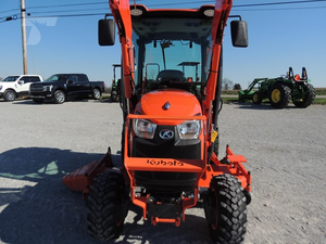 Tractor Compacto Kubota LX2610HSD de 25HP, 40HP, 50HP, 4WD, Hidrostático, con Cargador, Diésel, para Granja, en Venta - Product Image 3
