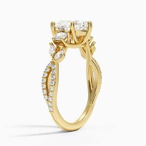 Anillo de Compromiso de Diamantes con Corte Corazón, Tres Piedras, Oro Amarillo de 14K, Diamantes Cultivados en Laboratorio, Certificado IGI, Anillo de Boda para Mujer, Regalo de la India - Product Image 2