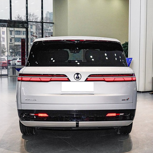 March USED 2024 Super-Performance Hybrid Sedan avec moteur 4.1-6L, transmission automatique, sièges en cuir pour l'Asie - Product Image 5