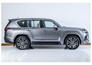 Nuevo/Usado Lexus LX 700h Signature Serie LX 2025, Especificaciones GCC, Asientos de Cuero, Faros LED Panorámicos en Venta - Product Image 5