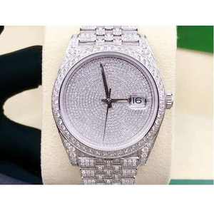 Montre en acier inoxydable avec cadran en verre, sertie de moissanite, cadran rond classique, cadran de date classique, vente en Inde - Product Image 1