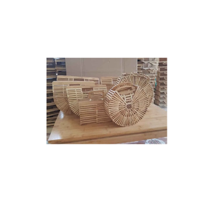 Los bolsos de bambú hechos con materiales respetuosos con el medio ambiente tienen diseños nuevos y únicos - Product Image 1