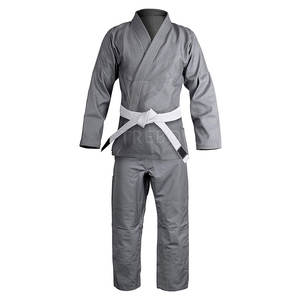 Kimono de Jiu Jitsu Brasileño Personalizable, 100% Algodón, Ligero, de Secado Rápido y Transpirable, Fabricado en Pakistán - Product Image 1