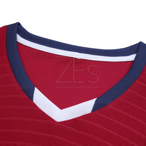 Uniforme de football de haute qualité, best-seller, léger, respirant, à séchage rapide, col en V, manches courtes, unisexe, en polyester, pour adultes - Product Image 2