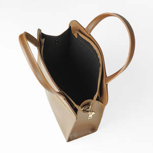 Sacs fourre-tout en cuir d'origine tissés à la main de couleur personnalisée pour femmes fermeture à glissière en cuir de qualité supérieure 100% - Product Image 4