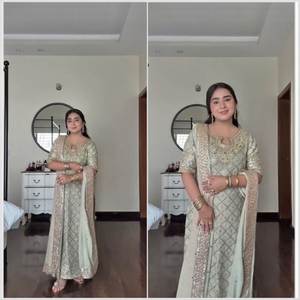 Costume Salwar pour femme en faux georgette très demandé avec broderie de sequins et travail manuel réel de miroir, fabricant de mode féminine - Product Image 5