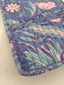 Beau sac à bijoux matelassé léger en tissu de coton écologique bleu foncé, fermeture à glissière réutilisable, bloc à main imprimé multifonction - Product Image 2