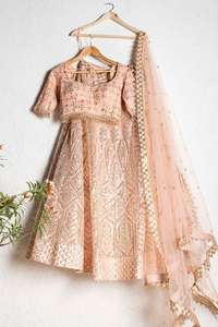 Lehenga choli ชุดปาร์ตี้ออกแบบโดยดีไซเนอร์แบบพรีเมี่ยมพร้อมงาน dori และ Jari และ Jari Flair CAN - Product Image 6