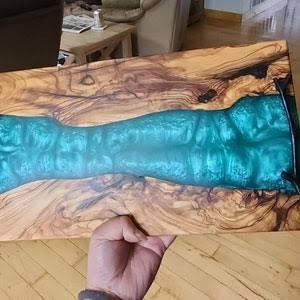 Juego de Tablas de Queso y Posavasos de Madera y Resina Verde Forest Gleam Hechos a Mano, con Resina Epoxi de Río y Acacia, Plato de Servir de Lujo para Cocina, Venta al por Mayor - Product Image 4
