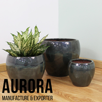 Jarrón hecho a mano vietnamita de diferentes tamaños personalizado de fábrica para flores jardineras de cerámica de Vietnam con etiqueta personalizada