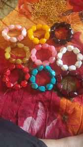 "High Quality Handmade Resin Bangle with Dried Flower Design, Artistic and <b>Inspiring</b> Jewelry for Women - Product Image 4