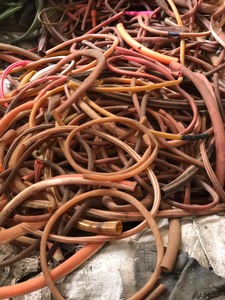 Ferraille de profilé de fenêtre en PVC Qualité supérieure Ferraille de PVC de rebroyage Déchets de pvc en vrac Portes et fenêtres Ferraille de profilé - Product Image 3