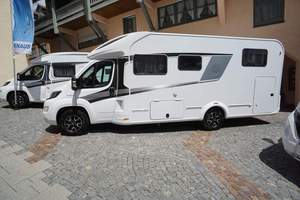 Autocaravana de Lujo Wave 650 de Acero, Usada, Año 2022, para 4-6 Personas, Compatible con Vehículos y Automóviles - Product Image 5