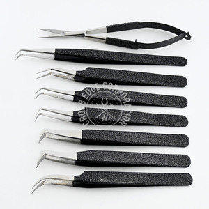 Vente en gros Extensions de cils 45 90 degrés Pince à épiler avec pointe en fibre d'argent Pince à cils incurvée noire et ciseaux à ressort - Product Image 1