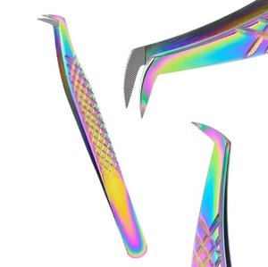 Pince à épiler professionnelle de luxe en acier inoxydable avec revêtement en titane arc-en-ciel pour extensions de cils - Product Image 1