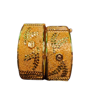 Bracelets de conception unique sertis de bracelets de style moderne plaqués or 22 carats pour femmes portant des bijoux par les exportateurs - Product Image 2