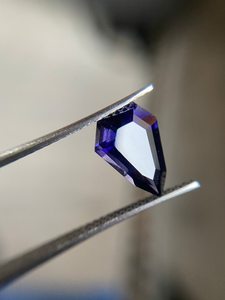 Haute qualité 100% naturel bleu Iolite Long coussin coupe pierre avec une bonne couleur et lustre qualité pierre précieuse en vrac pour la fabrication de bijoux - Product Image 2