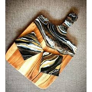 Sous-verres uniques avec support pour la maison et la cuisine forme carrée sous-verres en bois naturel et résine avec vernis pour la vente en gros - Product Image 5