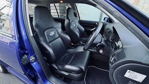 ข้อเสนอสุดคุ้มสำหรับรถ Volkswagen R32 เจ้าของเดียว ระยะทางประมาณ 48,900 ไมล์ เครื่องยนต์ V6 พร้อมเทอร์โบ ปรับแต่งอย่างมาก - Product Image 2